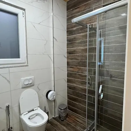 Oaz Hotel Fushe-Kruje