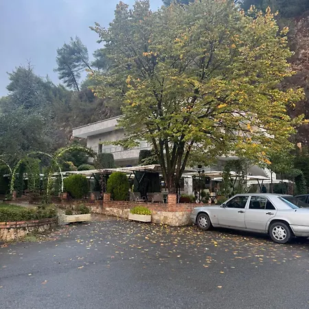 Oaz Hotel Fushe-Kruje