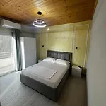 Ξενοδοχείο Oaz 4*