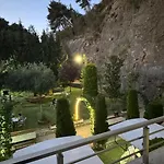 Oaz Ξενοδοχείο 4*