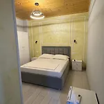 Oaz Ξενοδοχείο Fushe-Kruje