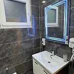 Ξενοδοχείο Oaz 4*