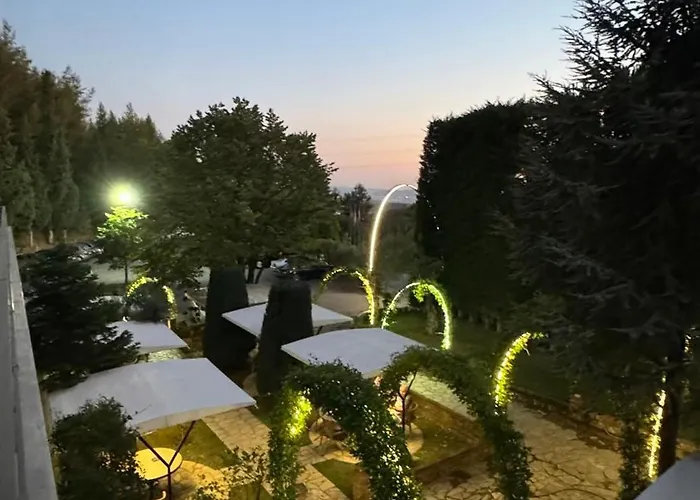 Oaz Hotel Fushe-Kruje