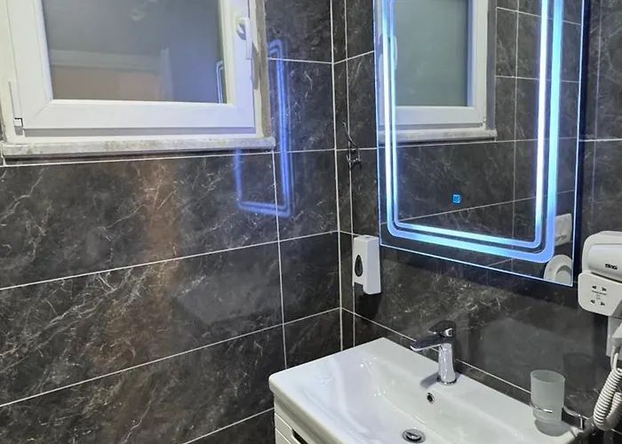 Hotel Oaz 5*
