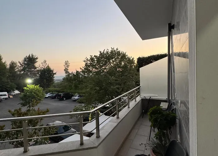 Hotel Oaz Fushe-Kruje
