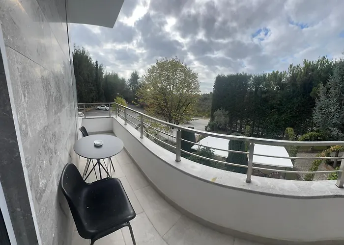 Oaz Hotel Fushe-Kruje
